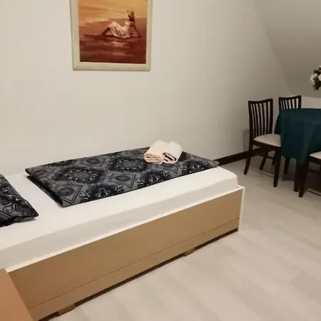 Am Floez בית הארחה גלזנקירכן