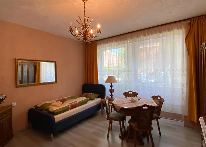 招待所 Am Floez 盖尔森基兴